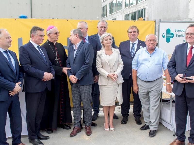 uroczystość zawieszenia wiechy SPSK1 (6.07.21)
