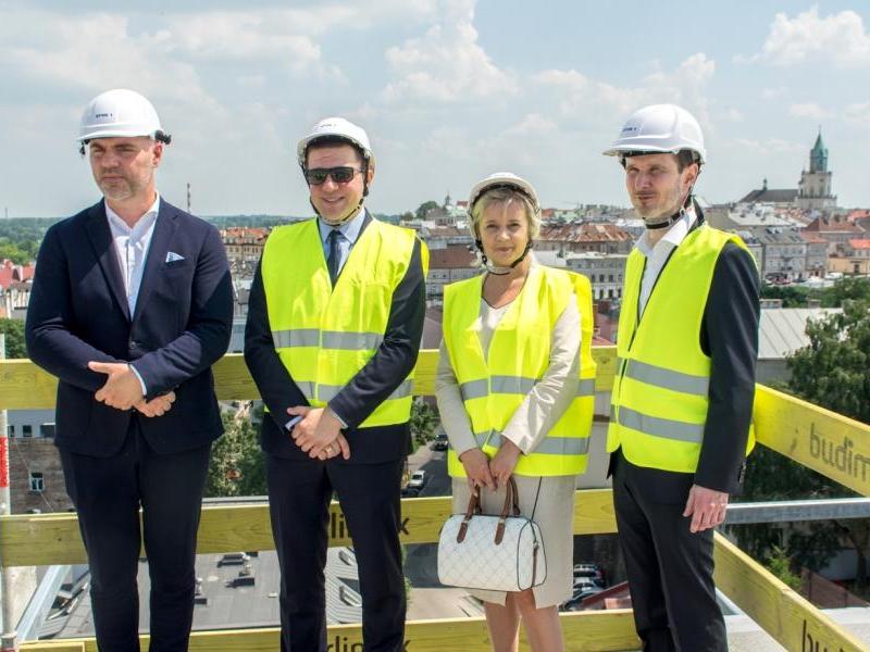 uroczystość zawieszenia wiechy SPSK1 (6.07.21)