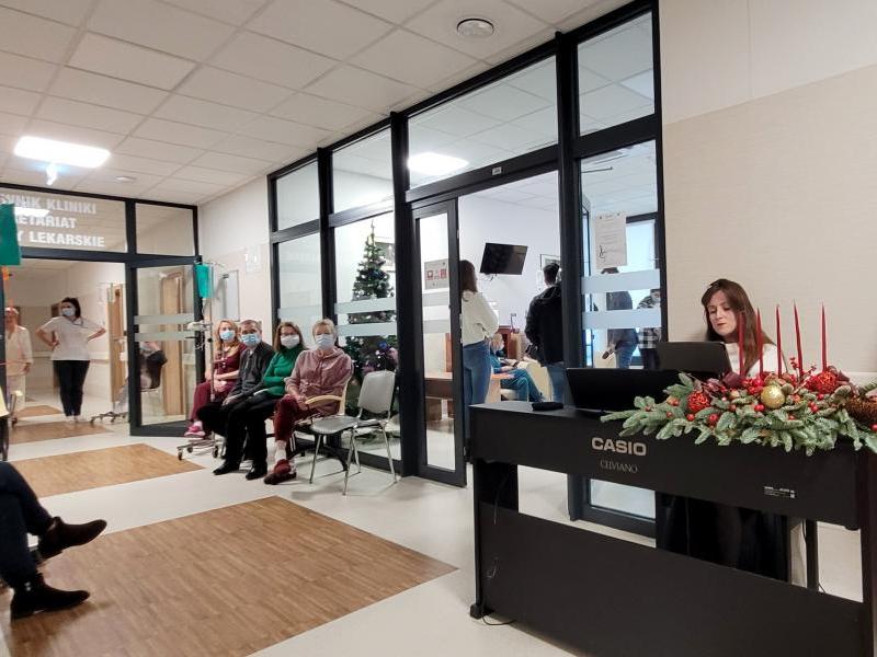 koncert dla pacjentów - Klinika Chirurgii Onkologicznej 15.12.22
