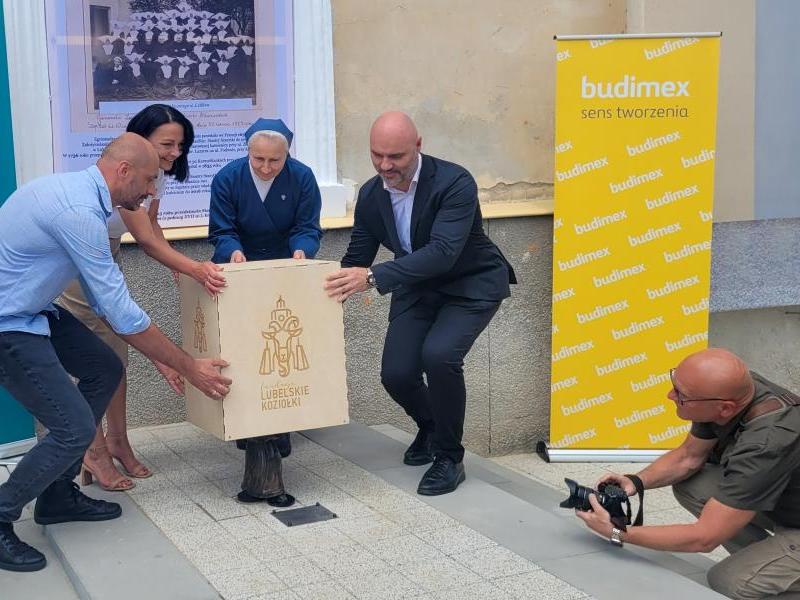odsłonięcie figurki Marianny Szarytki - 29.06.2023 (fot. A. Guzowska)