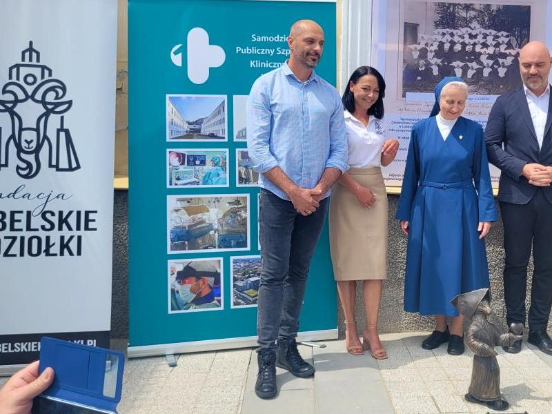odsłonięcie figurki Marianny Szarytki - 29.06.2023 (fot. A. Guzowska)