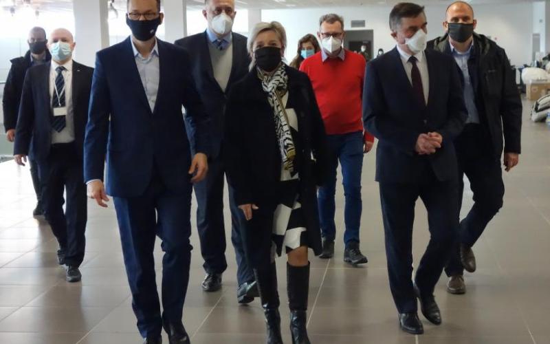 12.03.2021 wizyta Premiera Mateusza Morawieckiego w Szpitalu Tymczasowym w Lublinie