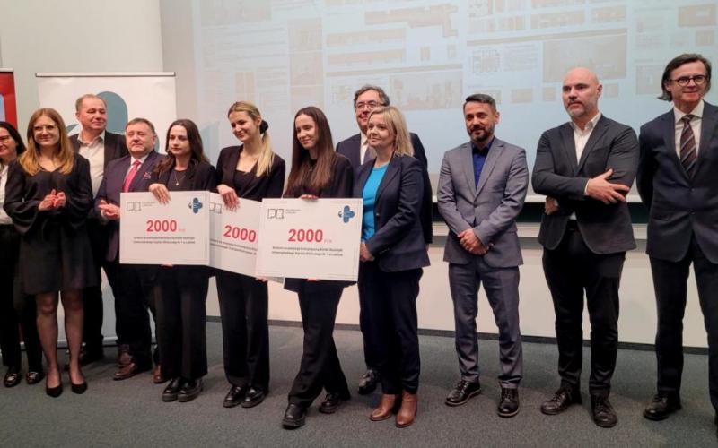 rozstrzygnięcie konkursu na aranżację kolorystyczną budynku Klinik Okulistyki (fot. Anna Guzowska)