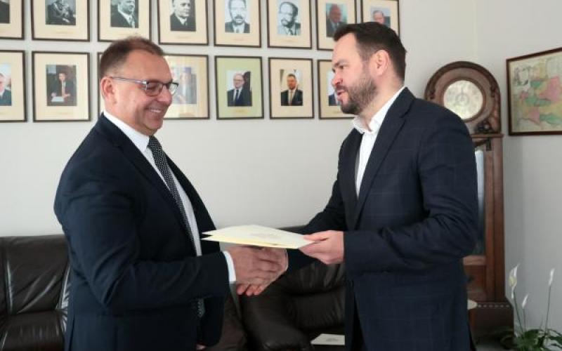 foto LUW: prof. R. Tarkowski i wojewoda K. Komorski / 14.05.2025